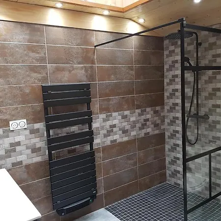 Maya, Belle Vue Lac, Sauna, Et Wifi Alpehytte *